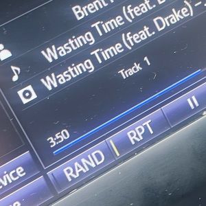 Meet your Posher, Aliya